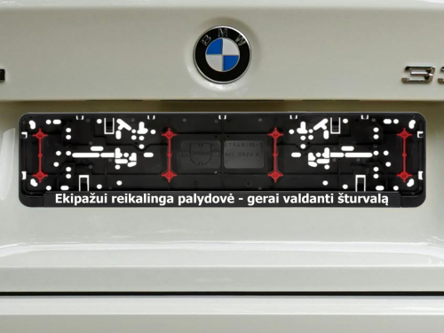 Wurth numerių rėmelis „Ekipažui reikalinga palydovė“