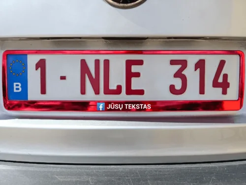Raudonas numerių rėmelis „Facebook su Jūsų tekstu“ – Spalvotas
